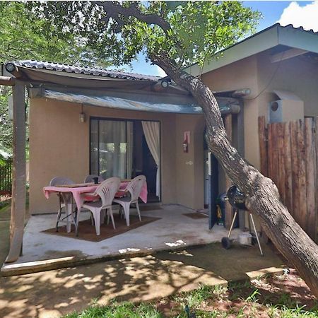 Gecko Cottages Hectorspruit Exterior foto